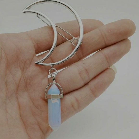 NEW Silver Minimalist Crescent Moon Hair Pin Clip - Picture 3 of 15